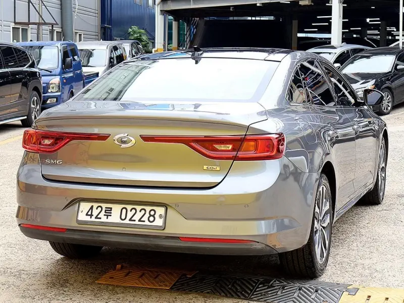 Renault Samsung SM6
