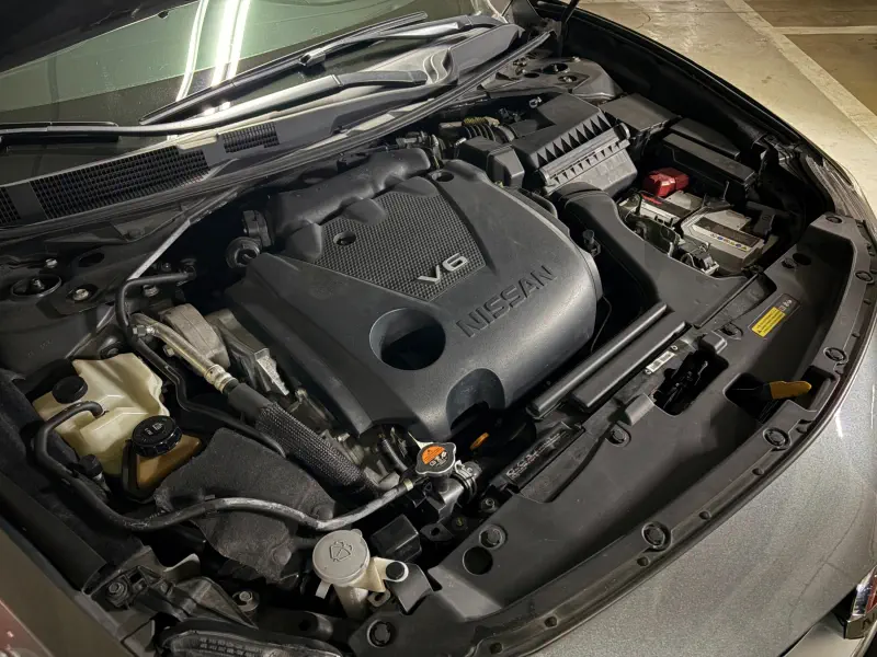 Nissan MAXIMA