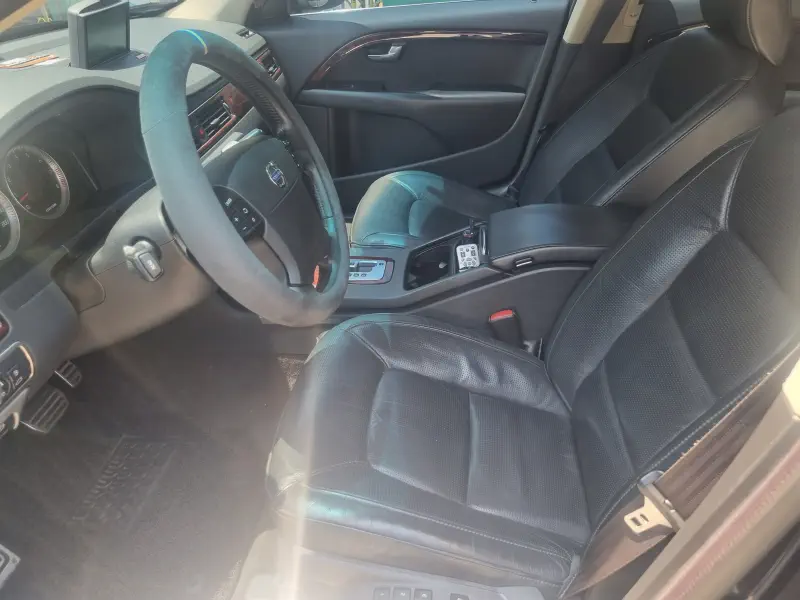 Volvo S80
