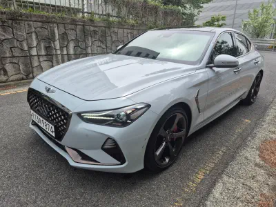 Genesis G70
