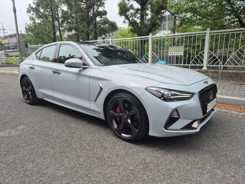Genesis G70