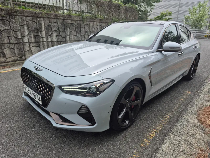 Genesis G70