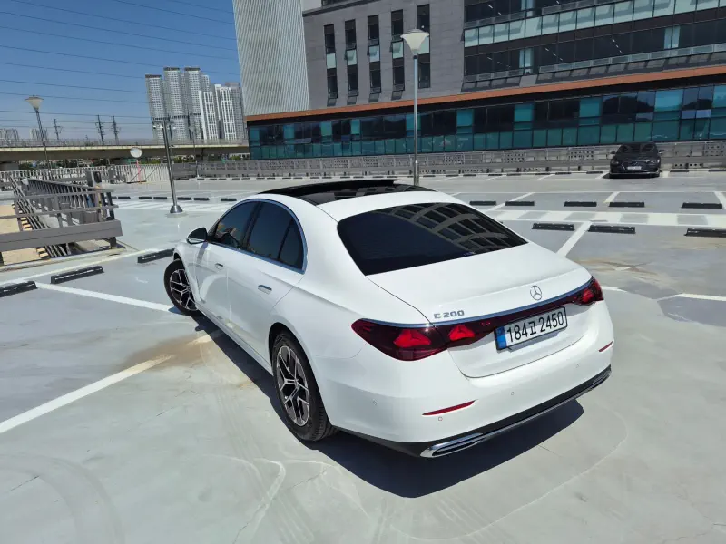 Mercedes-Benz E-Class
