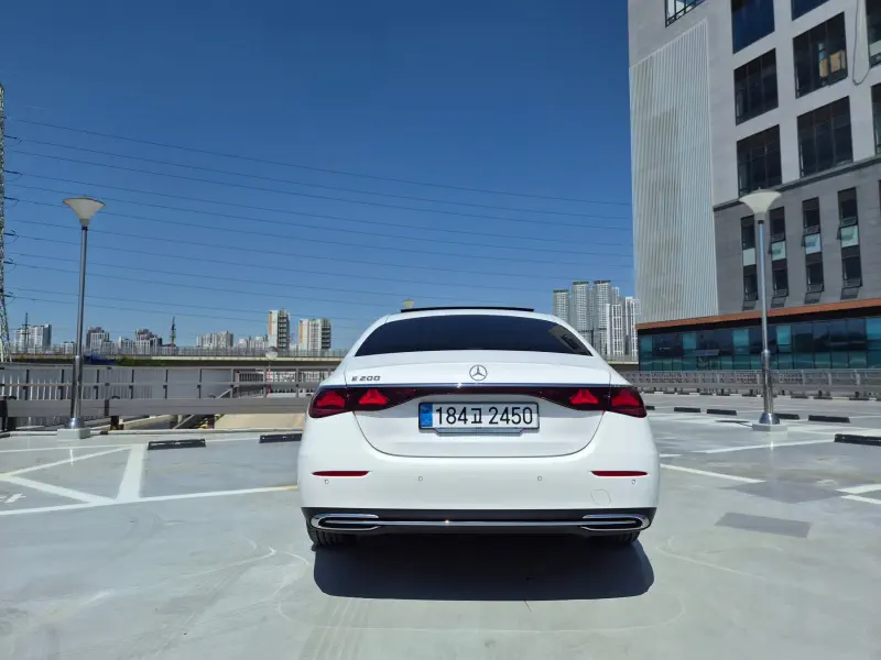 Mercedes-Benz E-Class