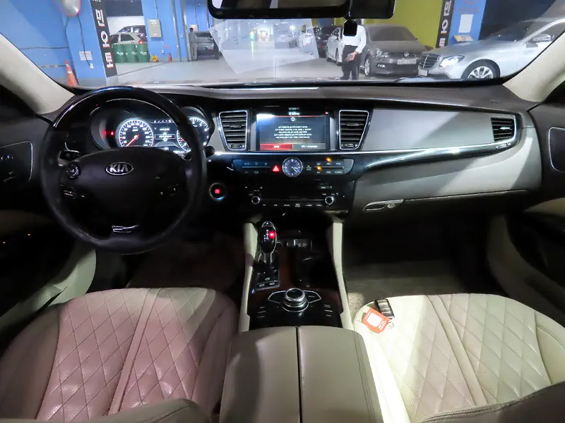 Kia K9