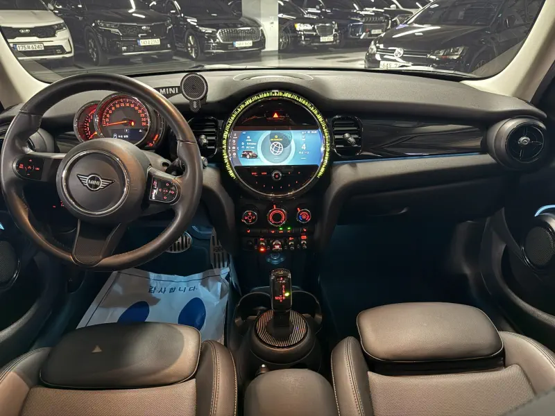 MINI Hatch