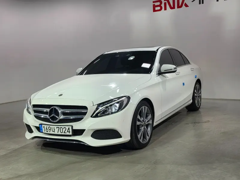Mercedes-Benz C-Class