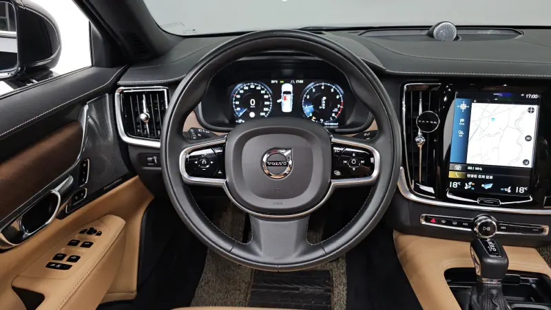 Volvo S90