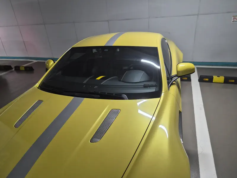 Aston Martin Vantage