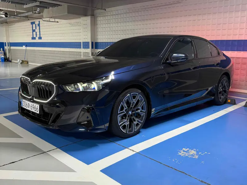BMW 5-Series