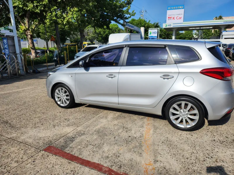 Kia Carens
