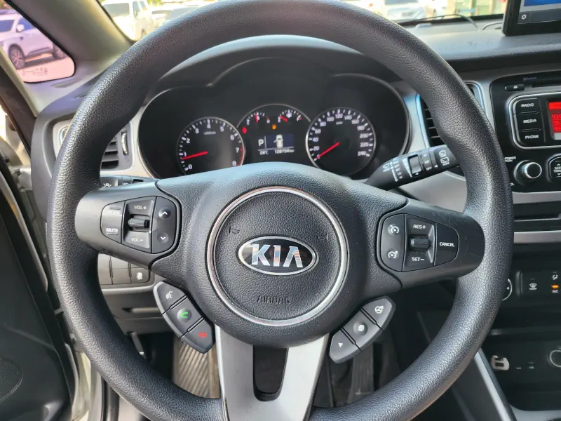 Kia Carens