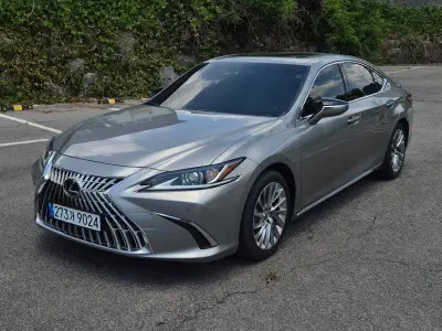 Lexus ES300h