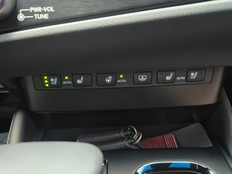Lexus ES300h