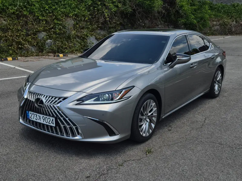 Lexus ES300h