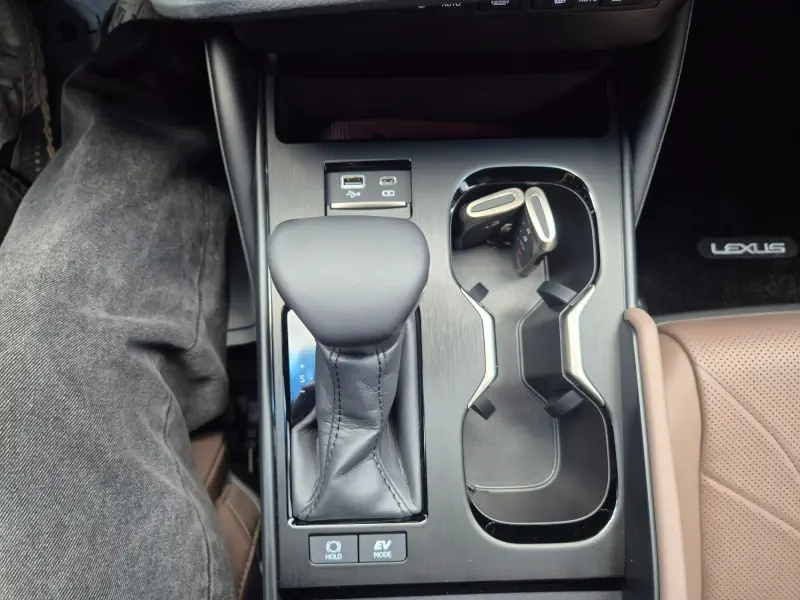 Lexus ES300h