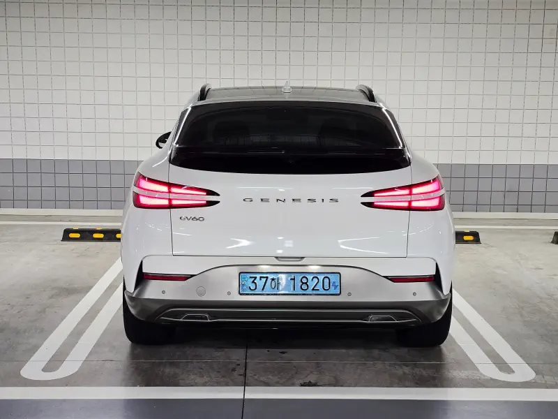 Genesis GV60