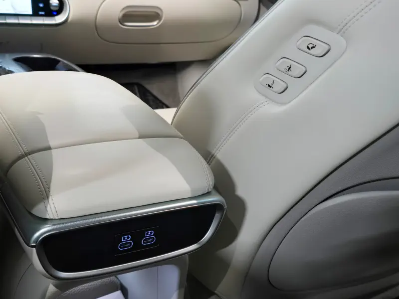 Genesis GV60