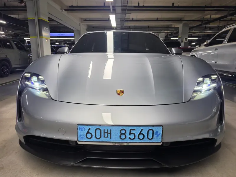 Porsche Taycan