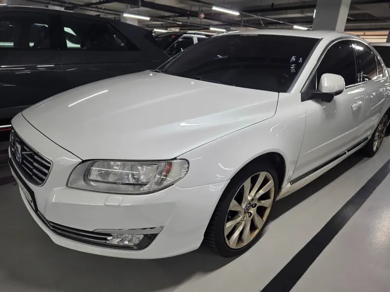Volvo S80