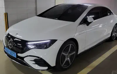 Mercedes-Benz EQE