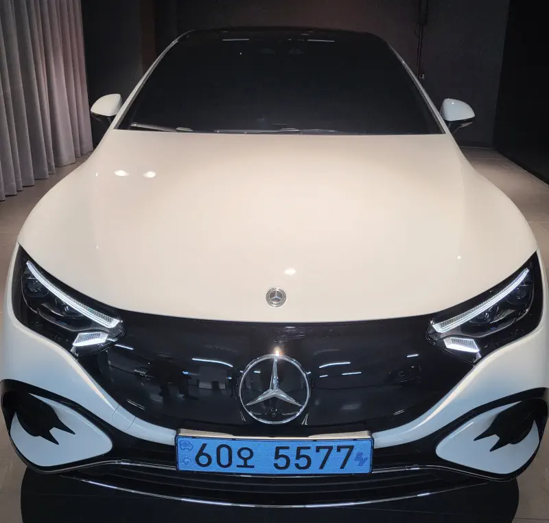 Mercedes-Benz EQE