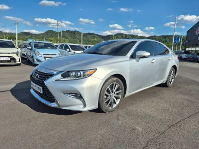 Lexus ES300h