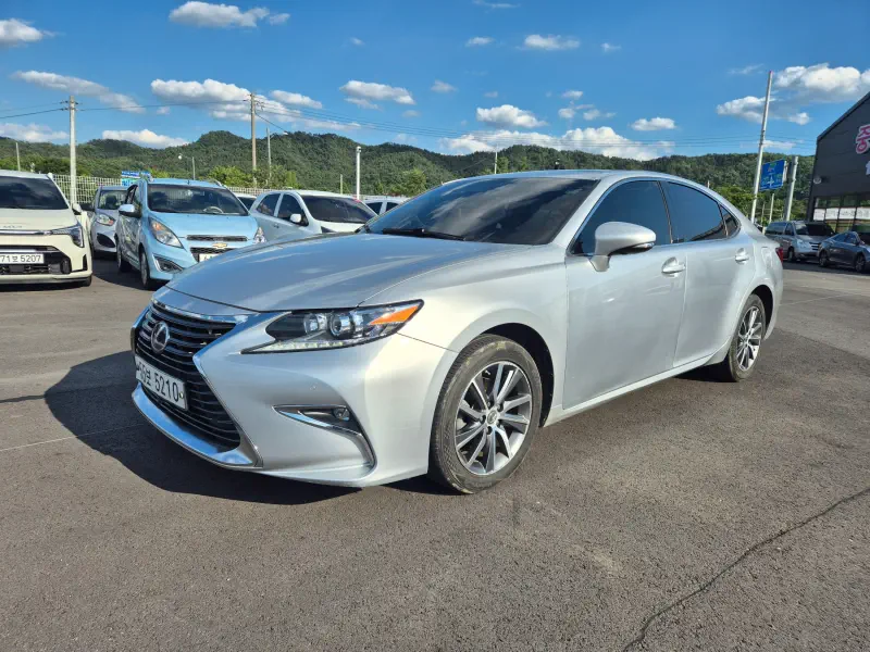 Lexus ES300h