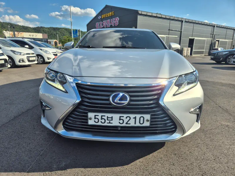 Lexus ES300h