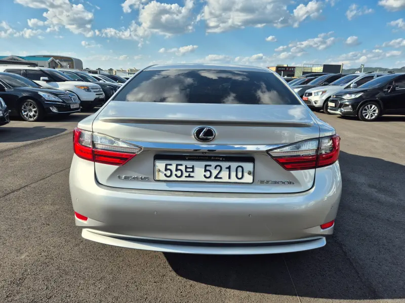 Lexus ES300h