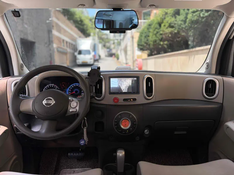 Nissan Cube