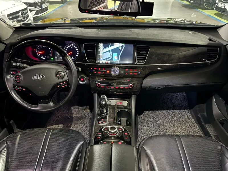 Kia K9