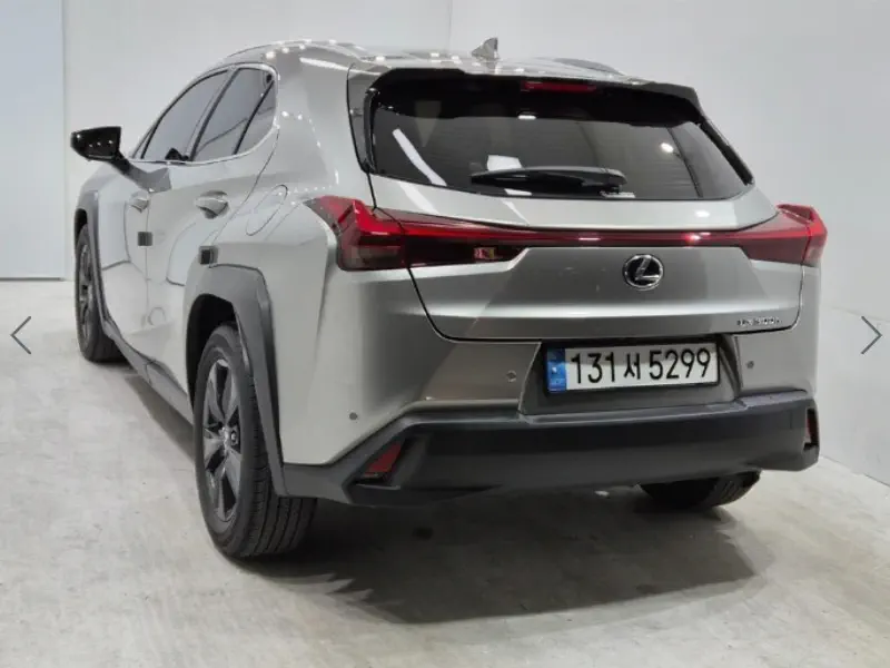 Lexus UX