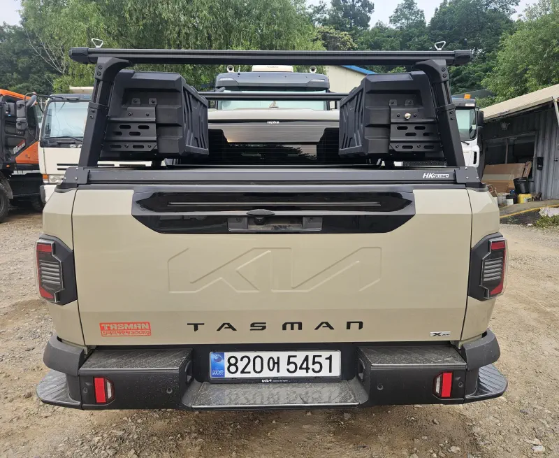 Kia Tasman