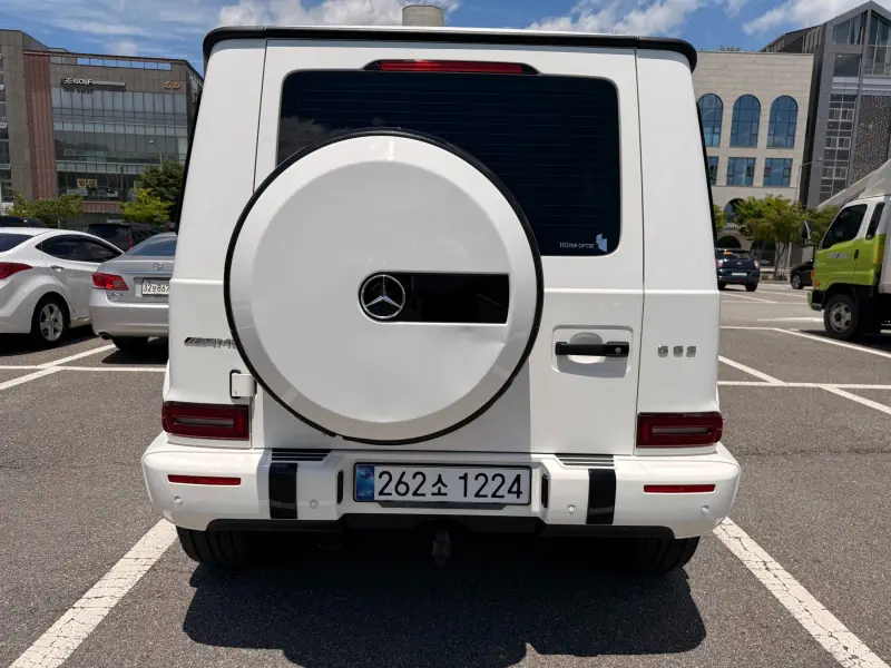 Mercedes-Benz G-Class