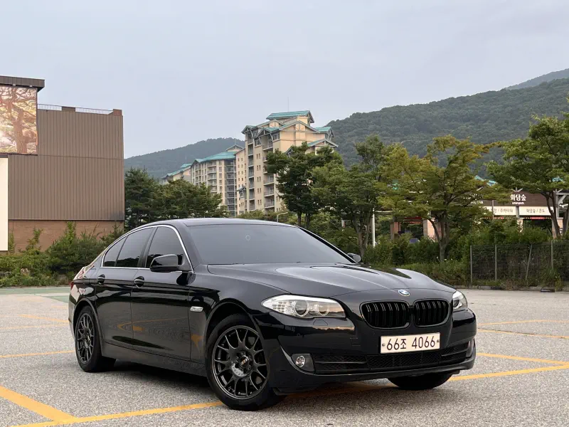 BMW 5-Series