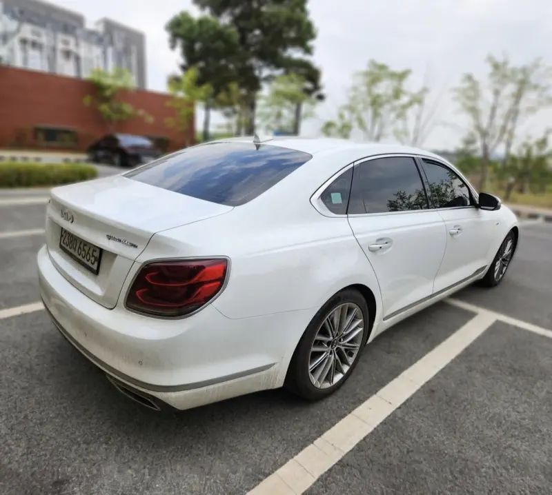 Kia K9