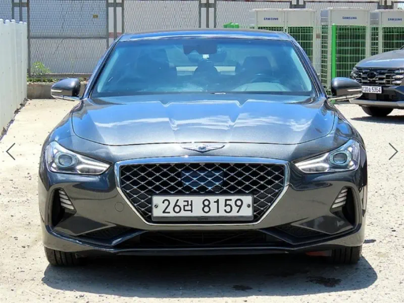 Genesis G70