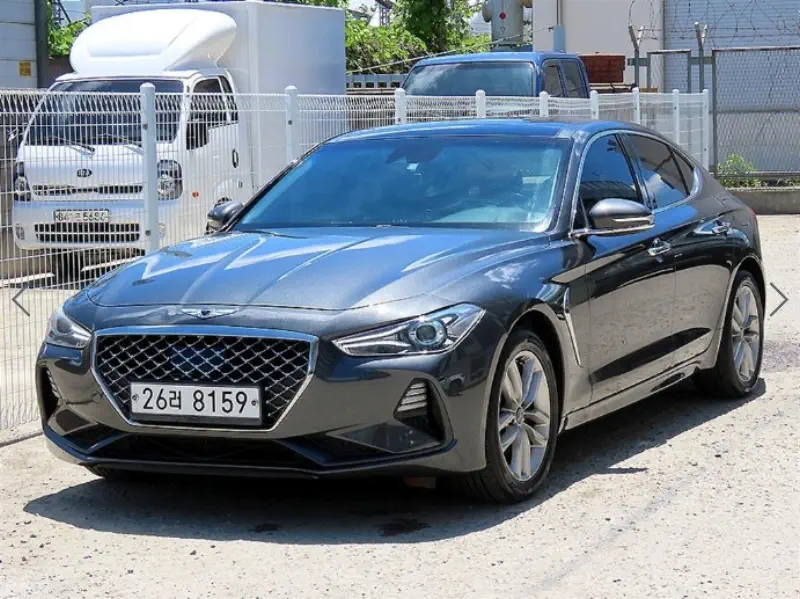 Genesis G70