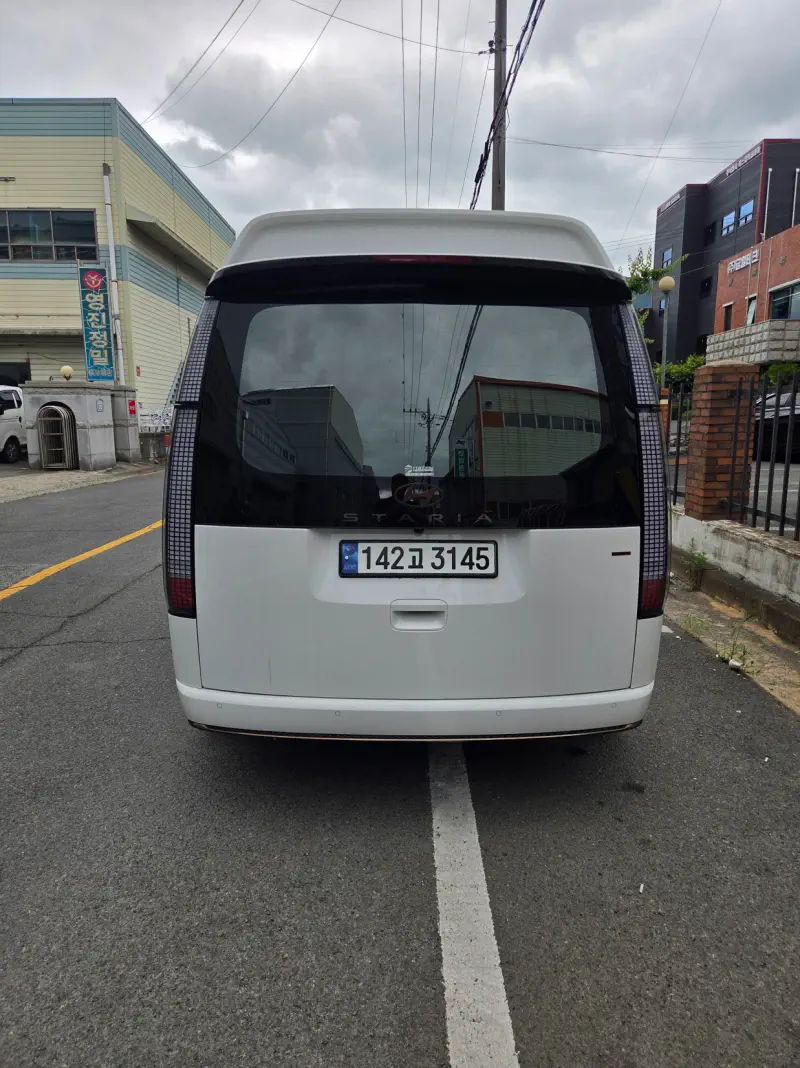 Hyundai Staria