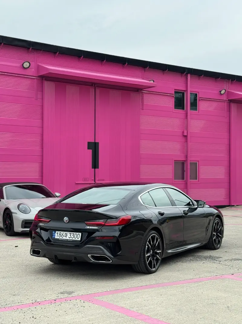 BMW 8-Series