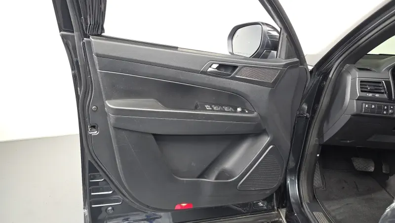 SsangYong Rexton Sports