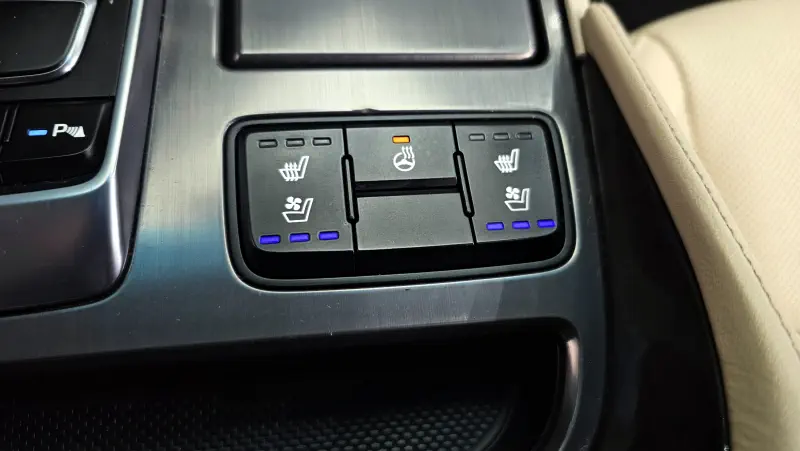 Hyundai Aslan