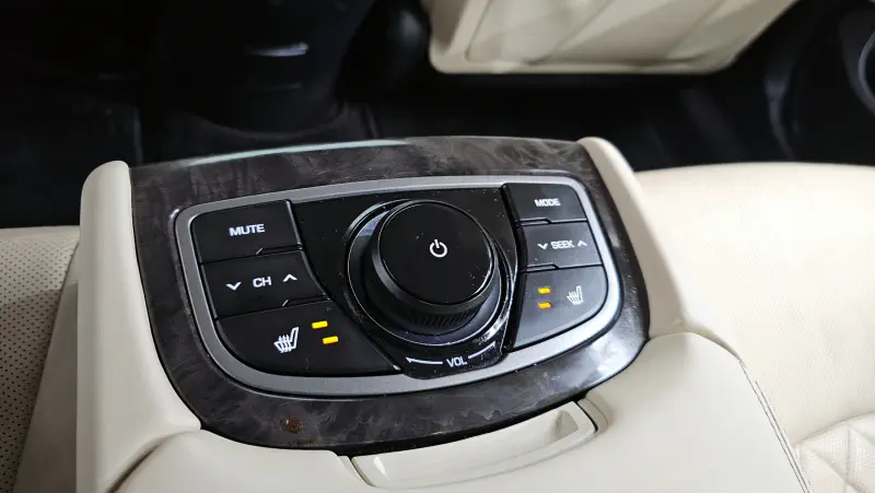 Hyundai Aslan