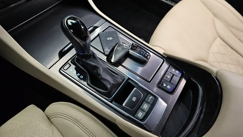 Hyundai Aslan