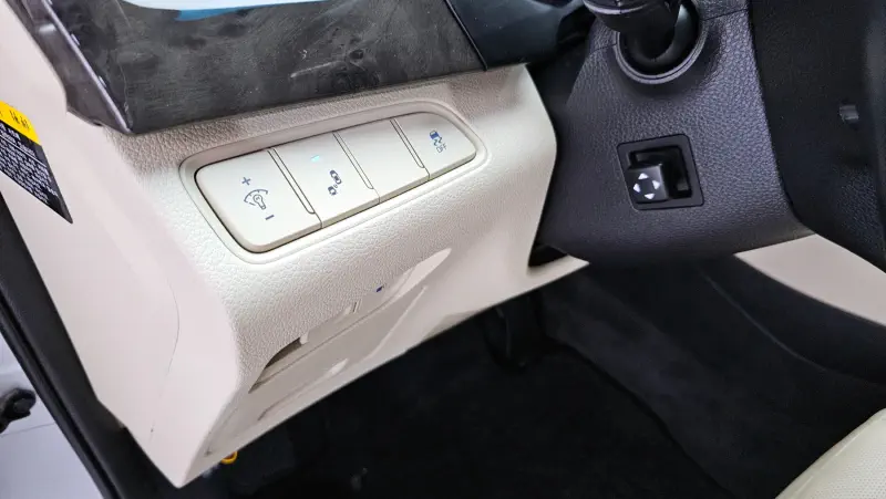 Hyundai Aslan
