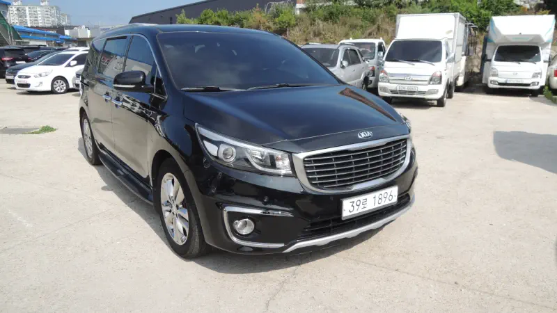 Kia Carnival