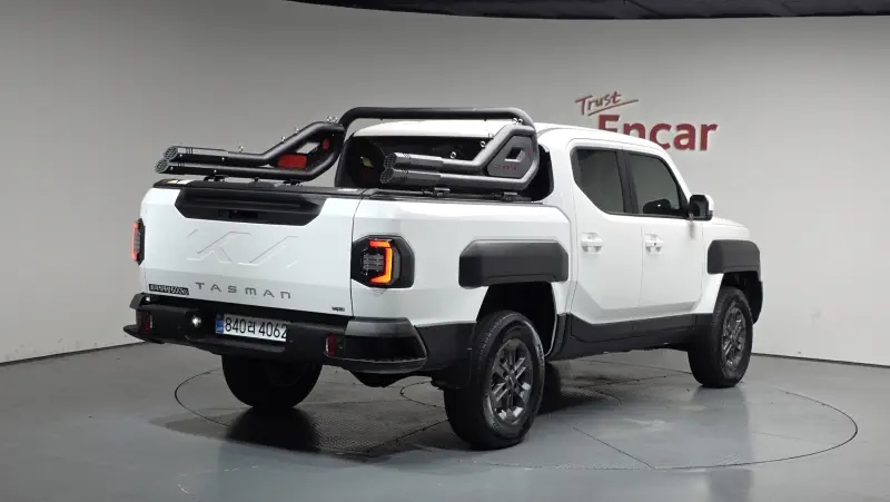 Kia Tasman