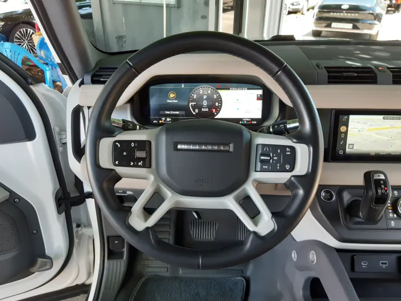 Land Rover Defender