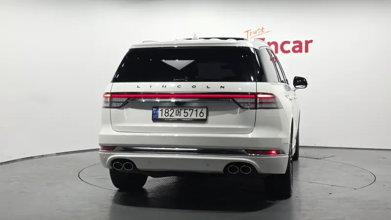 Lincoln Aviator